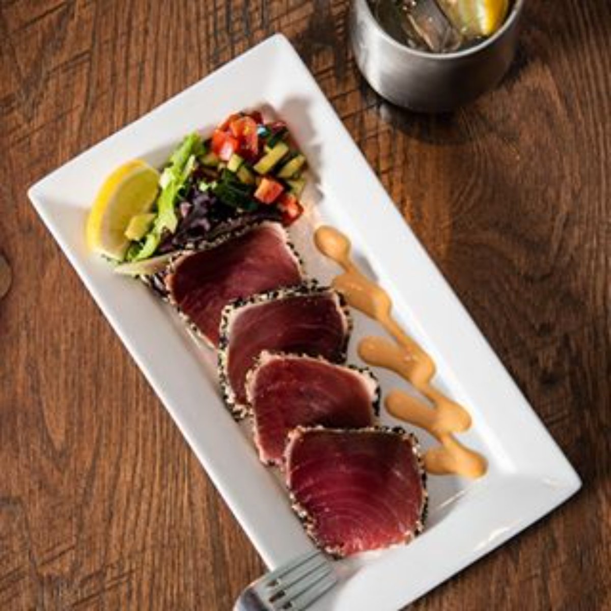 Edgewater_Rest's tweet photo. Our philosophy is simple: If you're craving it, eat it. #EdgewaterRestaurant https://t.co/FZf6b6AKwj