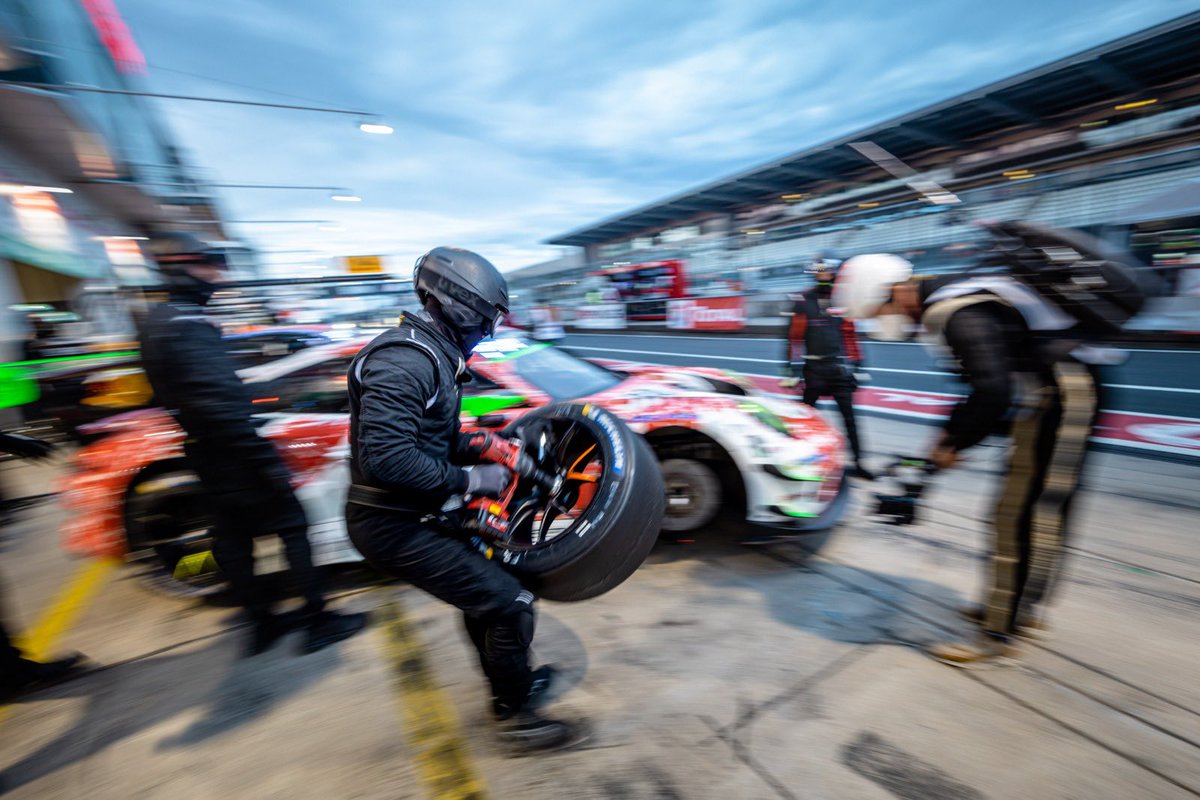 Team_JTR_'s tweet photo. The Boss team’s up with @Frikadelli_R &amp; @Customer_Racing this weekend to tackle the #24hNBR in #Car30.
See the schedule 👇🏻

Saturday 05/06/21
10:30am – 11:30am Warm Up
14:30pm Race Start

Sunday 06/06/21
14:30 pm: Race Finish
All times are UK 🇬🇧 

🔶#JoeTandyRacing🔶#TeamTandy🔶 https://t.co/d3are71n1i