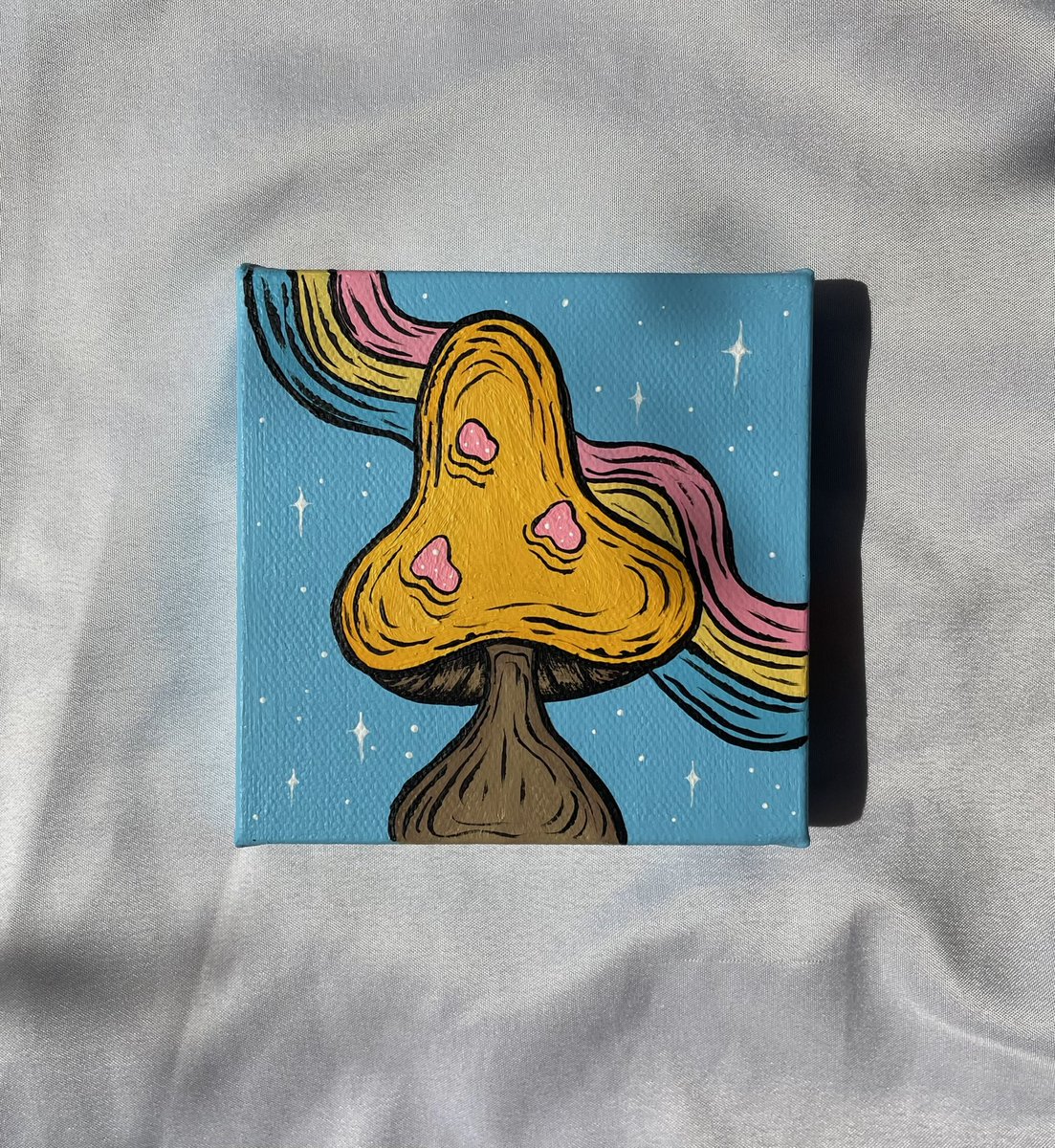 freakinlex's tweet photo. this lil mushie is only $12 and you can get 10% off with the code ‘shroom’ 🥺 https://t.co/xECcAnOkFq