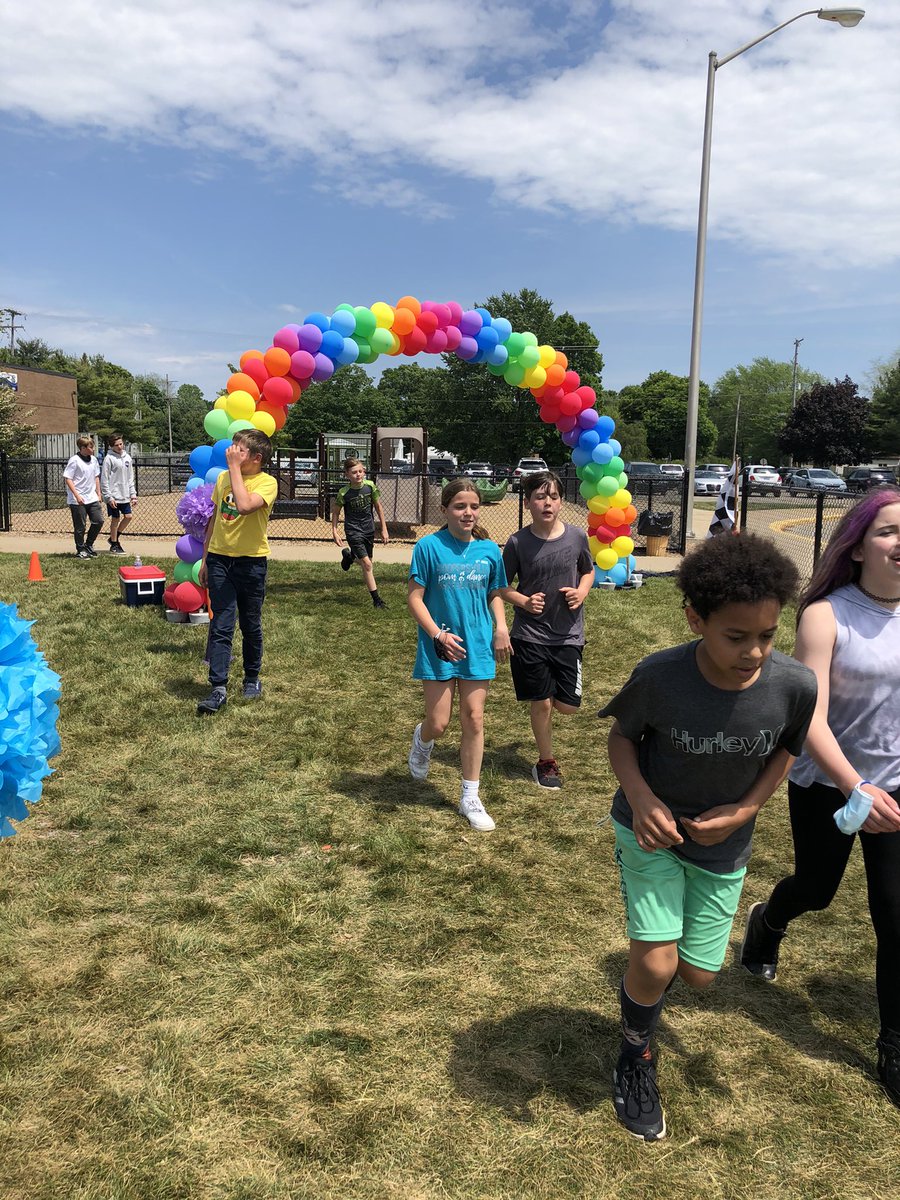 Legging’ it for Lakewood. We LOVE our amazing PTO!!