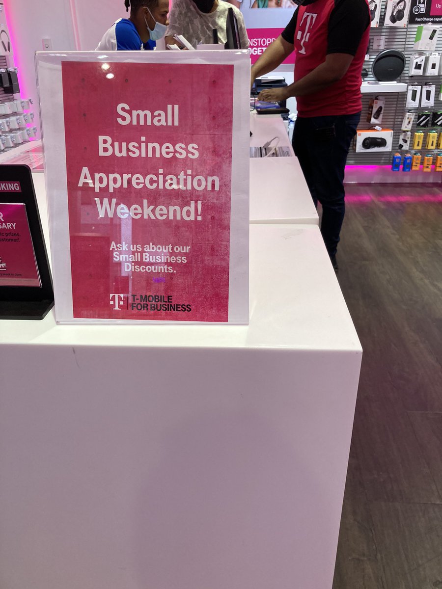 Salvatore Abbruzzese (@sal_abb) on Twitter photo We ❤️ Small Biz - Providence Place Mall #TMobileBusiness #WeWontStop #TMobile <a href="/AlexMello_TFB/">Alex Mello</a> @TFB_Champs We ❤️ Small Biz - Providence Place Mall #TMobileBusiness #WeWontStop #TMobile <a href="/AlexMello_TFB/">Alex Mello</a> @TFB_Champs