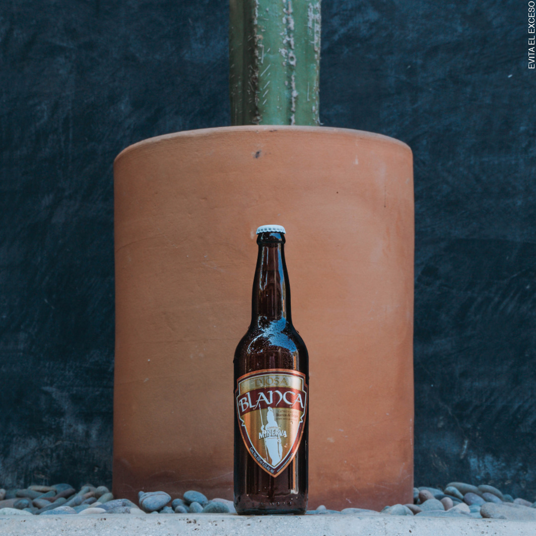 ¿Una Diosa Blanca para abrir el viernes o qué?