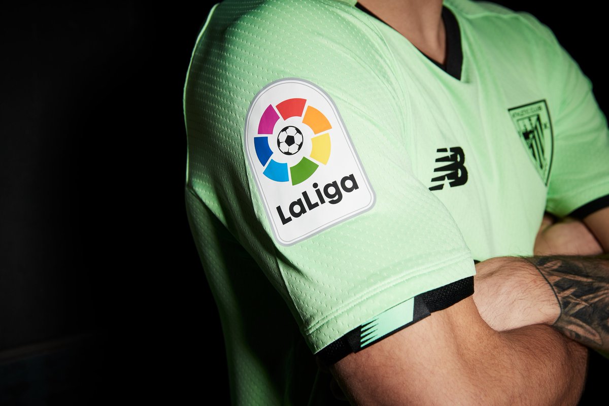 formakultur's tweet photo. Athletic Bilbao yeni deplasman formasını tanıttı. #forma21
@AthleticClub | @NBFootball @NewBalanceTR https://t.co/VGytVuyUij