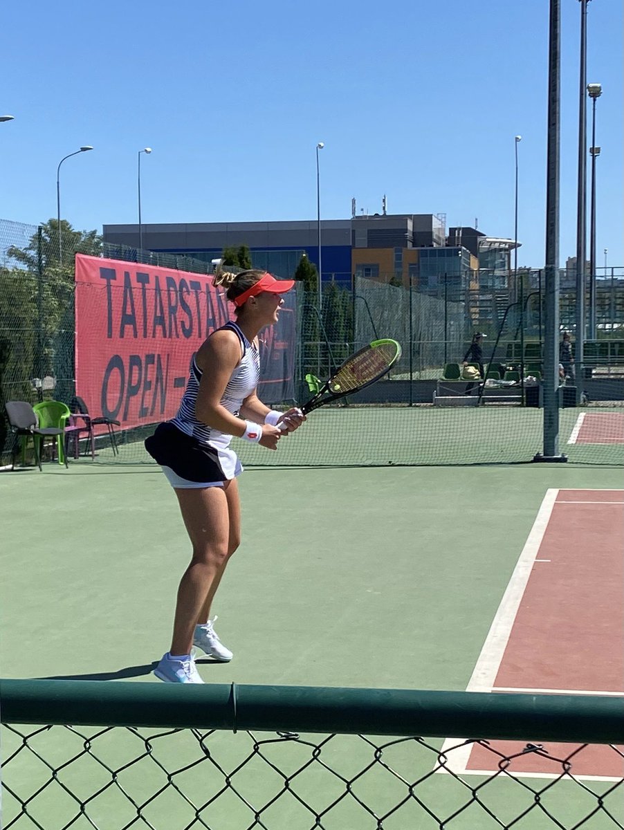tenisCMC's tweet photo. Always doing your best in court. 💪🏼

Good tournament in Kazan, Alina. 🤩

We keep working and going forward! 🎾

#CMC https://t.co/G7bDuxFP6o