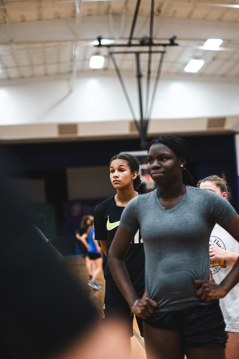 You may not know Yanija Lawson but the 6-0 W/ 2024 of New Smyrna is going to be a major stock rise in July powerful player who gets better every day showed well at #ProRuns w/ <a href="/K_Thomas34/">Krystal Thomas-Smith</a> 

We are back at it June 9 7:00-830 PM RSVP: forms.gle/MyqyimuSqrDcG2…