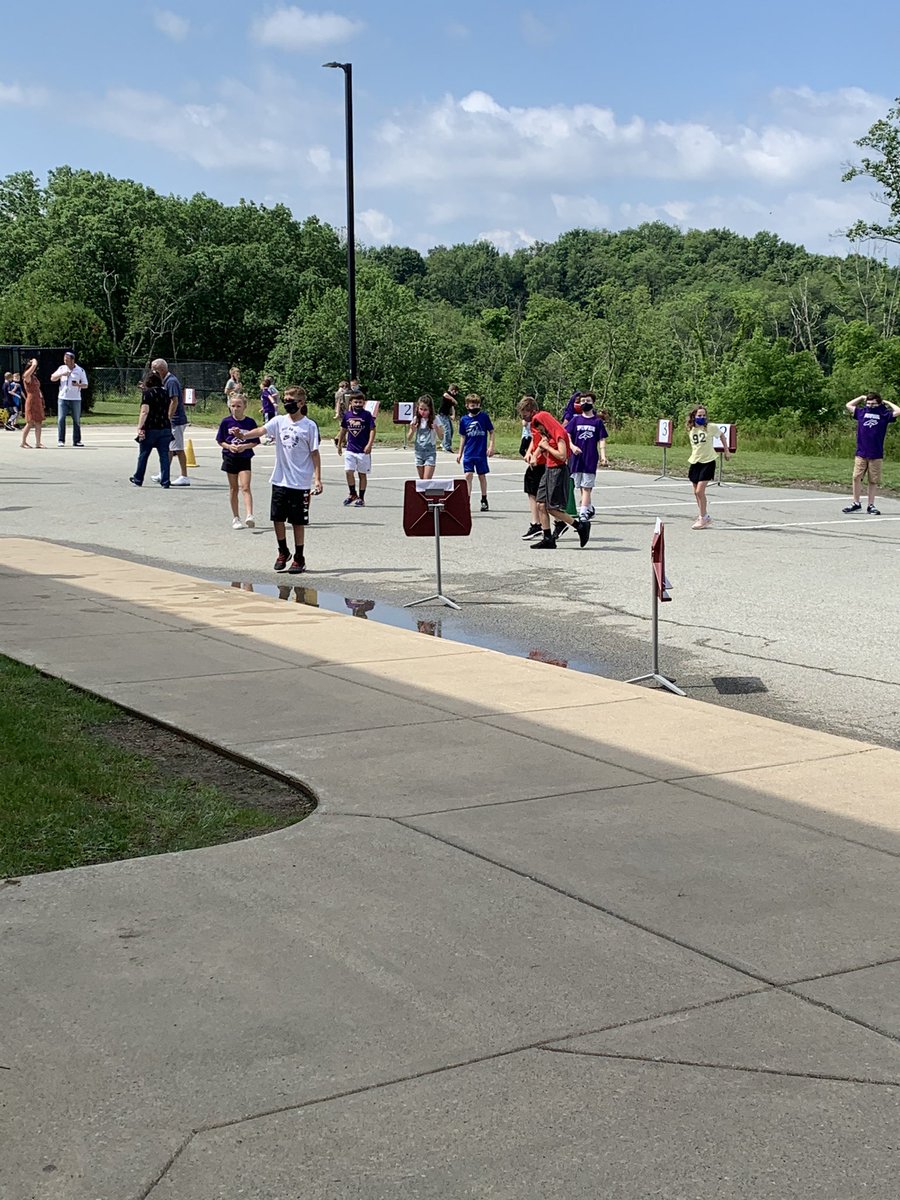 What a “special” way to end the year! Outside fun with the whole grade during specials today! <a href="/KMcManusPlum/">Kevin M. McManus</a> <a href="/MsColeSTEM/">Ms. Cole</a>