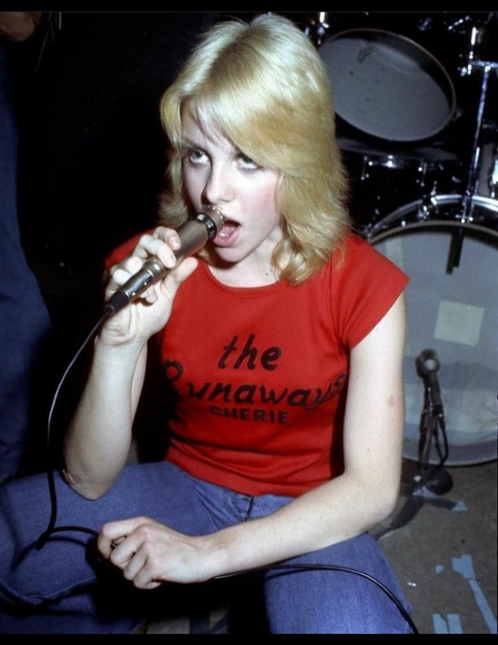 Johnny Tyrene tweet media