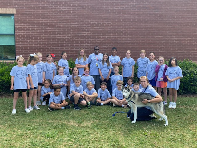 KandisThomas's tweet photo. The Dog Pound is having a blast at Summer Search!
@SummerSEARCH_HC 
@Hall_Schools #dogpound https://t.co/GQQ2fJ9lAR