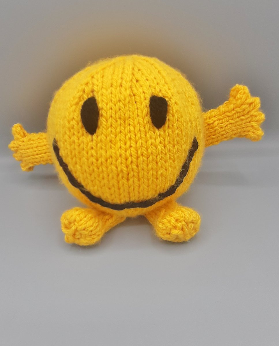 Want an easy project? Chunky Mr Happy Knitting Pattern, Knitting Toy Pattern, Chunky Pattern etsy.me/3uRXBtM #knitting #knittingpattern #mrmenknitting #mrmenpattern #beginnerpattern #toypattern #chunkypattern #chunkyknit #dollpa