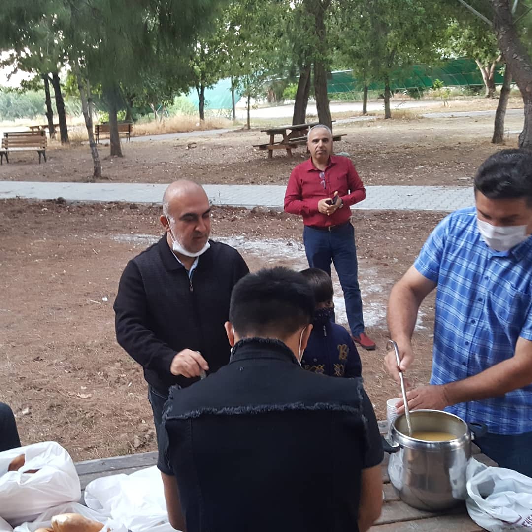 DabanKorkut's tweet photo. ÇUDER olarak Gençlerle  sabah namazı buluşmalarımızda  bugün  Çukurova Üniversitesi 57. Alay Şehitleri Camii'ndeydik.

Namaz sonrası, yakın zamanda babası vefat eden Afganistan'lı  Aminullah Bigzad kardeşimizin merhum babası içinde hatim duası yapıldı.
Allah rahmet eylesin. https://t.co/uu6PmSZ8U4