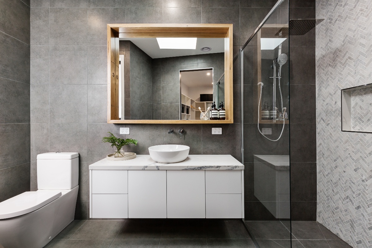 GreenArtHome's tweet photo. If you are in the beginning stages of your bathroom renovation process, here are a few modern bathroom vanities that are most popular today! https://t.co/D8ac4ALKrA https://t.co/GmddBrJQQY