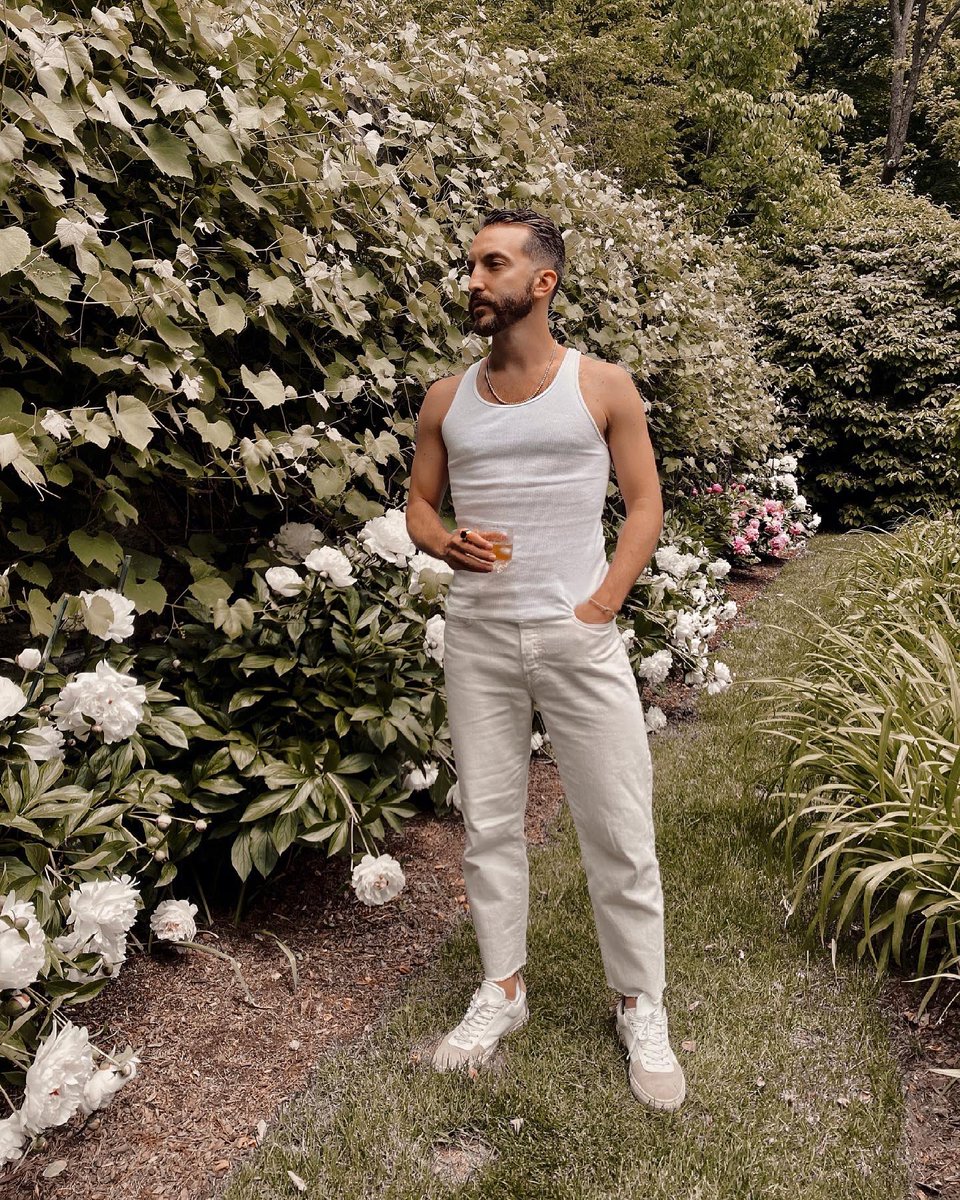 MenStyleGuide's tweet photo. New @esquire men’s jewelry line available exclusively at @Macys https://t.co/GtXyCZgLxz