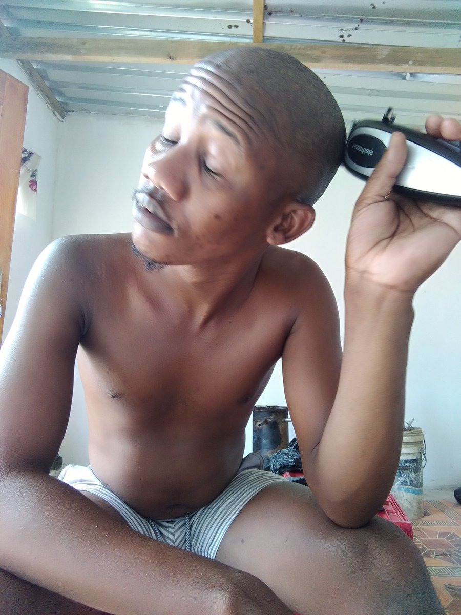 KimaandKing's tweet photo. @Bunhle05 @NoMmabatho Kanjani 🙄👀 https://t.co/1Ra3hqA99q
