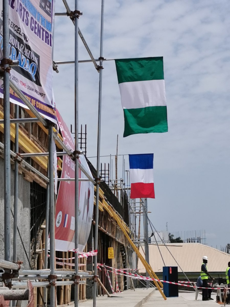 Ambassade de France au Nigéria tweet media