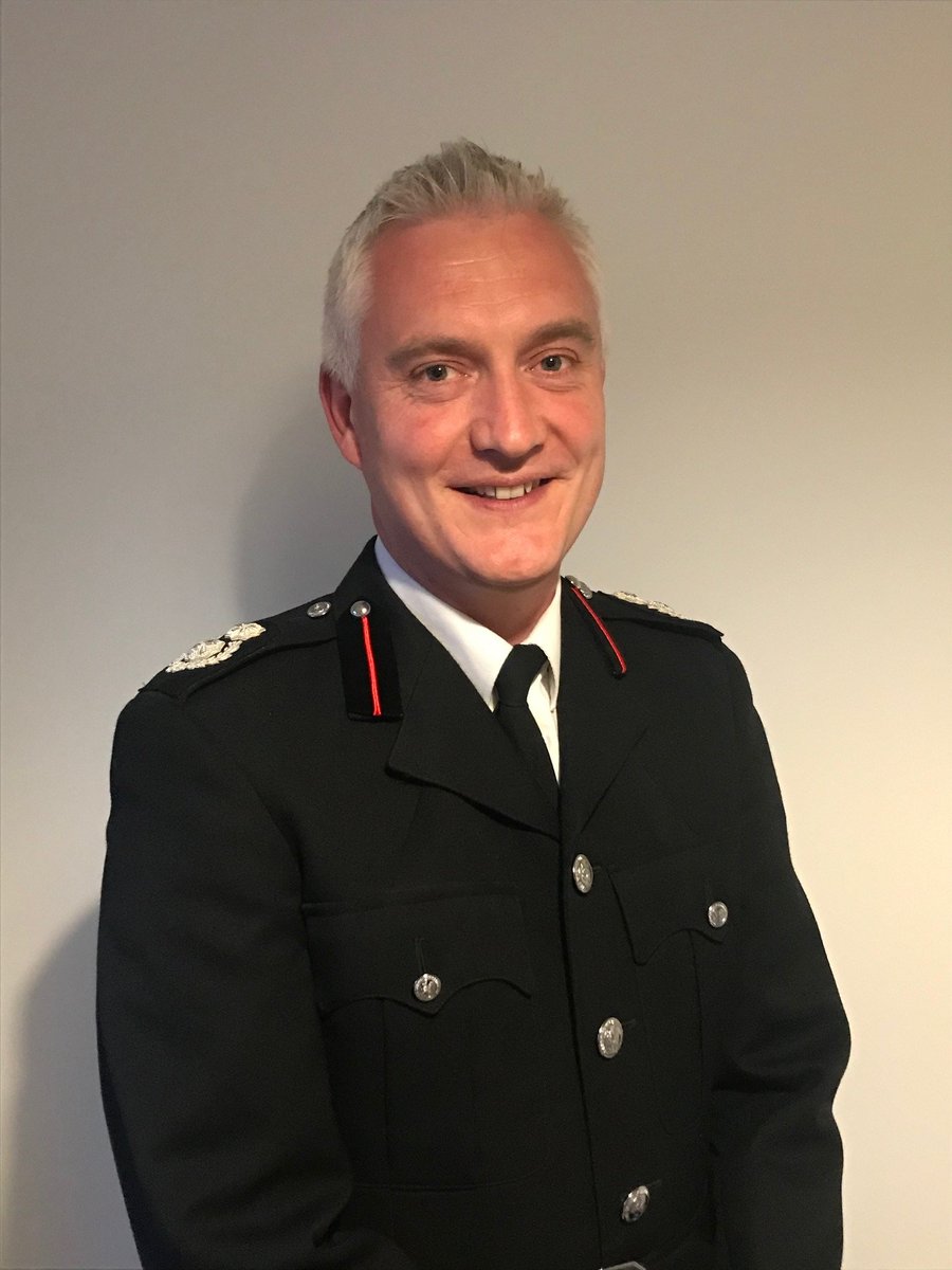 WarksFireRescue's tweet photo. We have some exciting news as we have completed a rigourous recruitment process to find a new Chief Fire Officer and can announce the successful candidate as Ben Brook. Well done! 

Read more about Ben's appointment here: https://t.co/1eetsuID2X https://t.co/7nfIoYbfV1