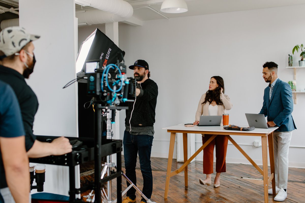 At  @OverlookedVC, we are raising our first fund in public (as a 506c) so we can be transparent and share how the process works and that it is possible to raise a venture fund with no VC experience.Let& #39;s pull the curtain back...
