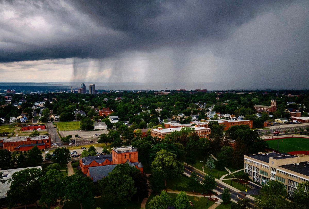 Christopher Evans tweet media