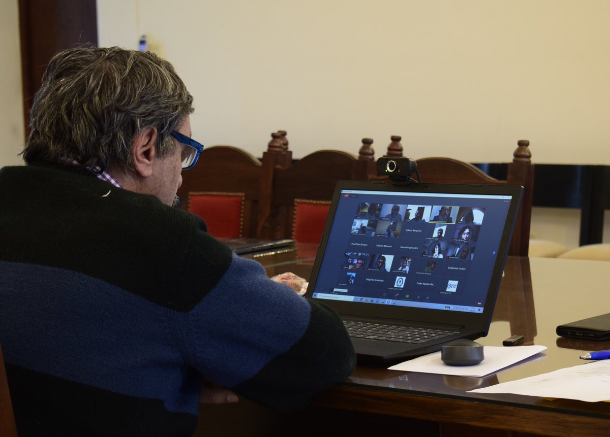 #Elecciones2021 EL CONSEJO SUPERIOR SESIONÓ DE FORMA VIRTUAL POR PRIMERA VEZ
Más información en noticias.unju.edu.ar/noticia.php?id…