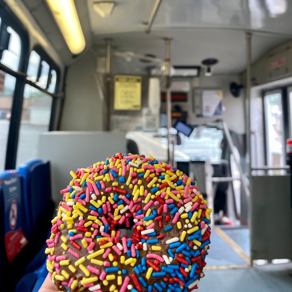 TARTA_Toledo's tweet photo. 🍩 by Mama C’s Donuts in @MaumeeOhio.
🚌 by TARTA’s #8 #CallARide service.
Need we say more? #NationalDoughnutDay #TakingYouPlaces #LocalMatters https://t.co/uOWRQxPHXd