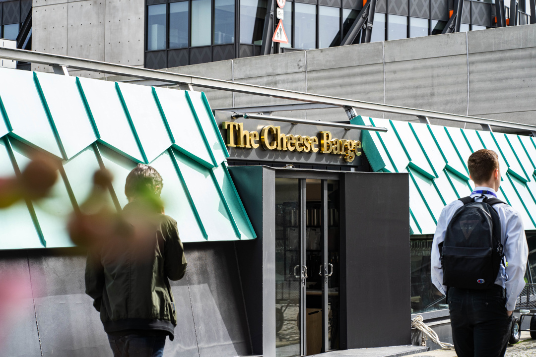 cheddar floating backpack