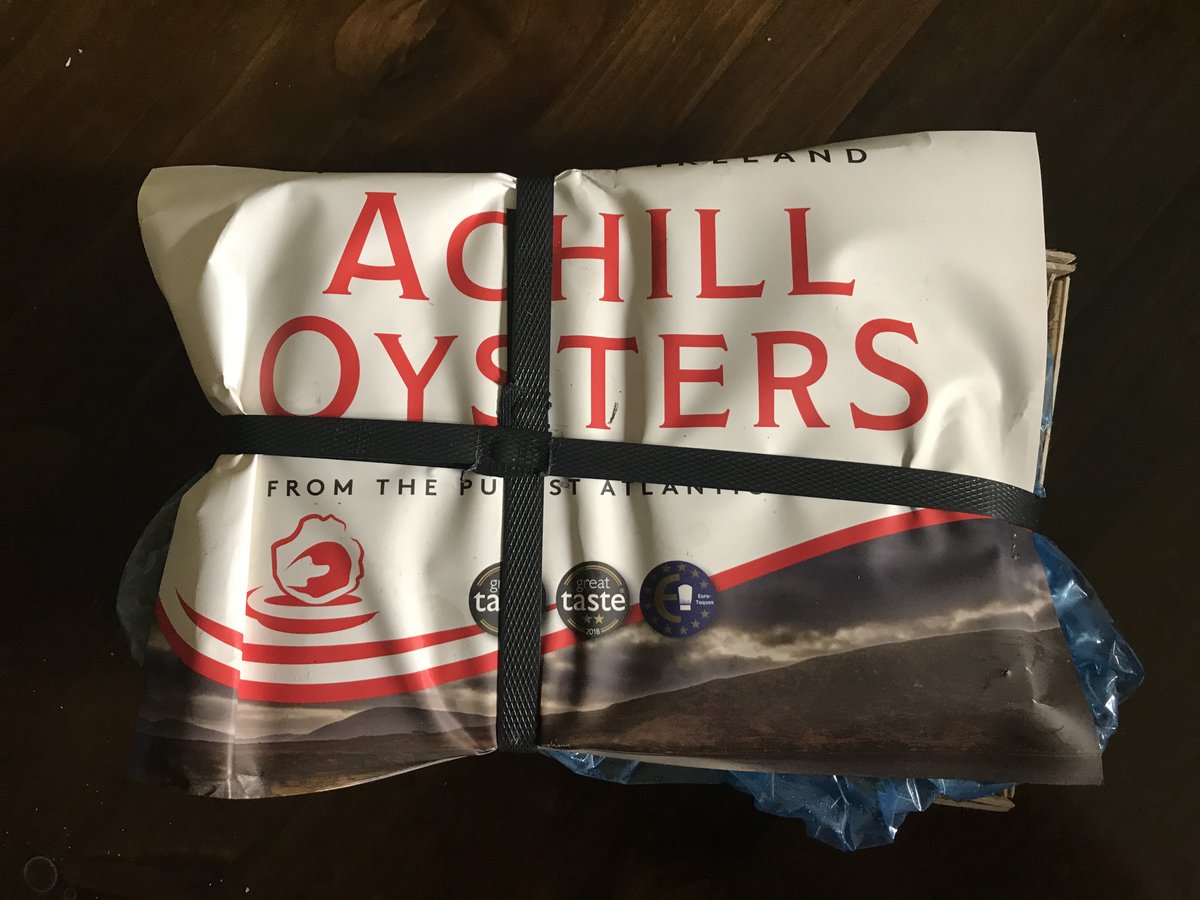 The weekend has landed.  Thanks to 
<a href="/AchillOysters/">Achill Oysters</a>
 for the delivery!!OysterOysterOyster

#BankHolidayWeekend #GuinnessTime