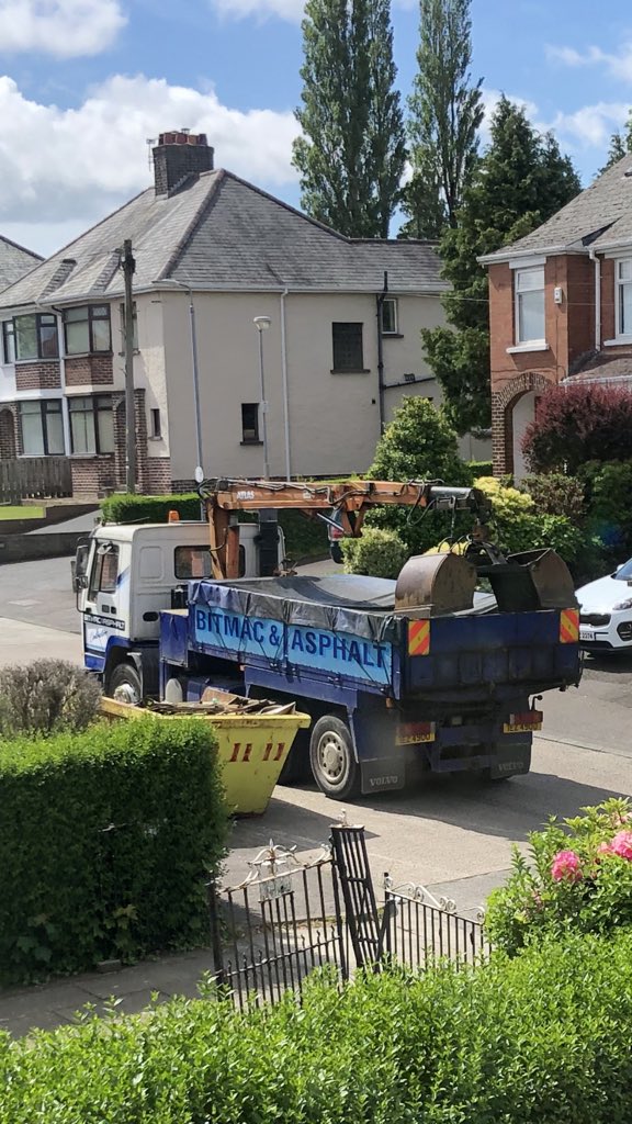 Thanks to <a href="/PaulaJaneB/">Paula Bradshaw MLA</a> for meeting with <a href="/OrpenPark/">Orpen Park Residents</a> regarding the ongoing traffic issues.