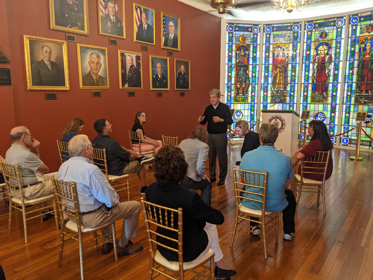 RoyBlunt's tweet image. 10 yrs ago, I spoke at the Wentworth Military Academy’s commencement. Before its closure, Wentworth was the oldest military academy west of the Mississippi. Yesterday, I visited their museum, which honors notable alumni like Gen. Mark Welsh, the 20th Chief of Staff of @USAirForce