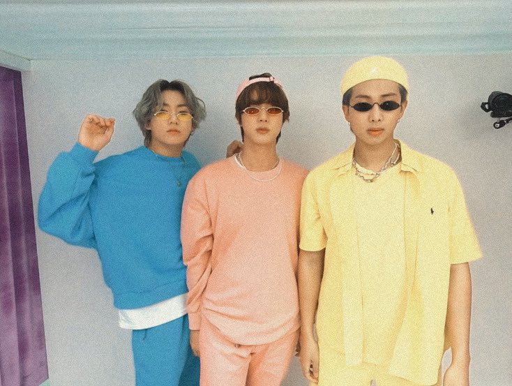 eternalsjeon's tweet photo. -Abro hilo de fotitos de Mission BTS 4 Cuts💜

@BTS_twt https://t.co/V34CJVqIAP