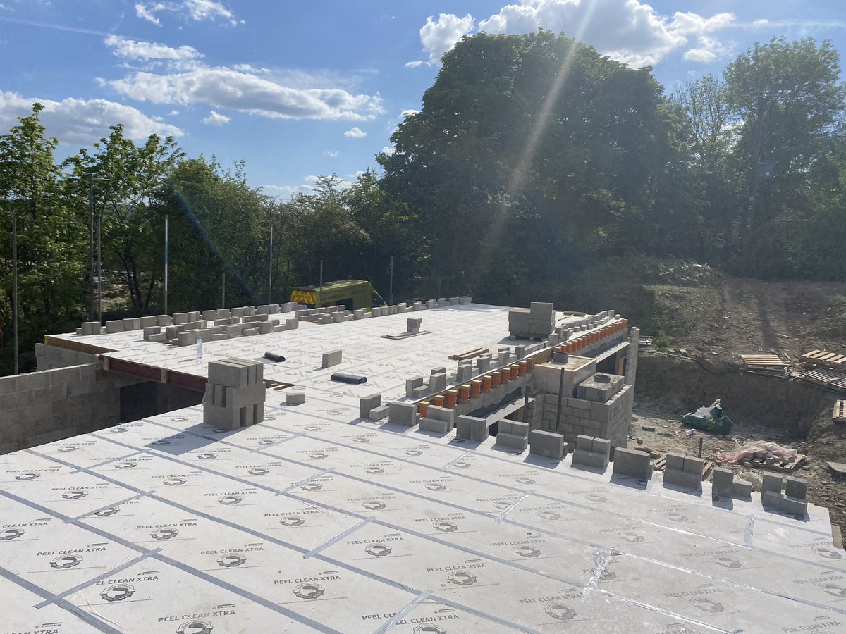 developments_l's tweet photo. Good size floor space using I beam joists with caber floor total space 150 sqm in 4 days https://t.co/yIxFWVKJED