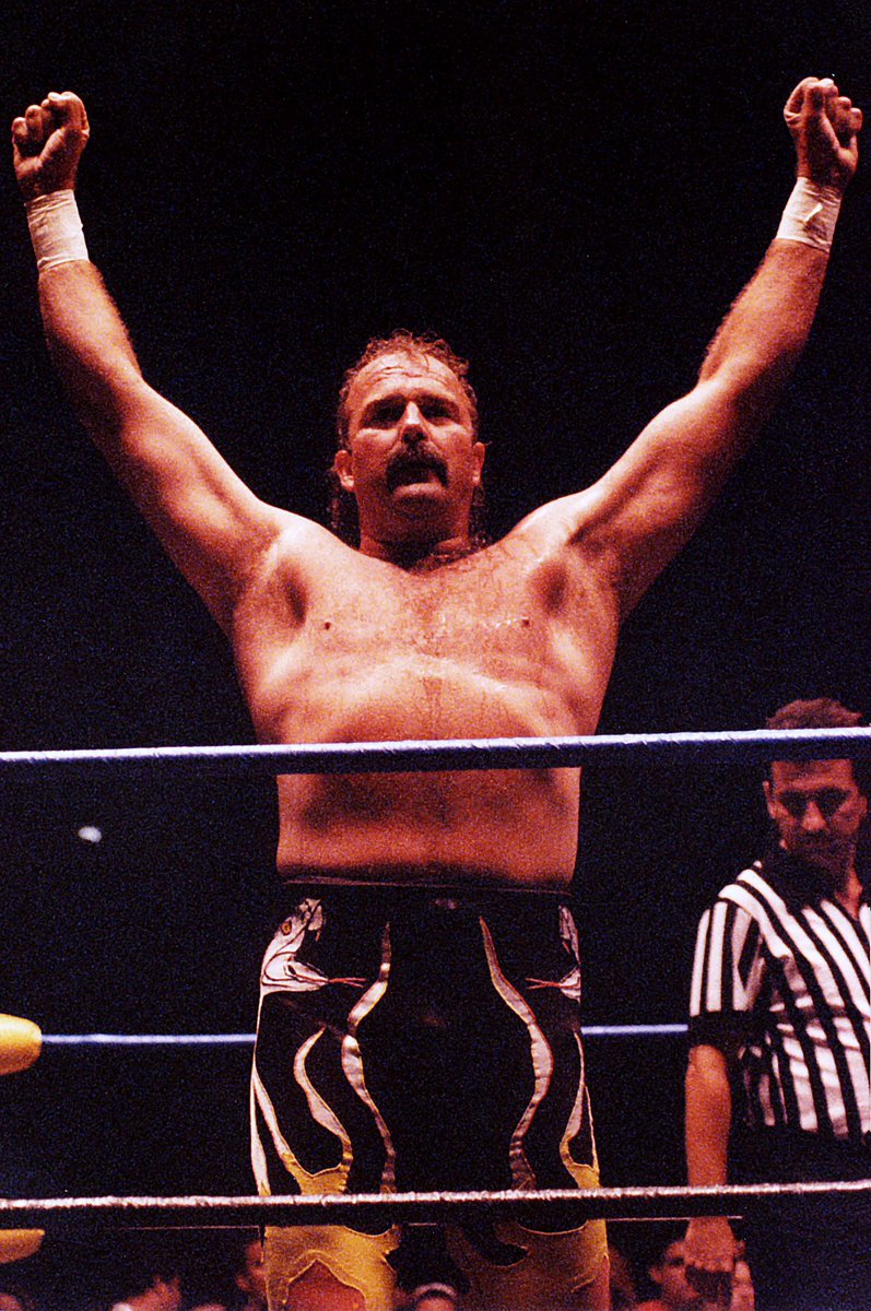 Dark Side of the Ring tweet media
