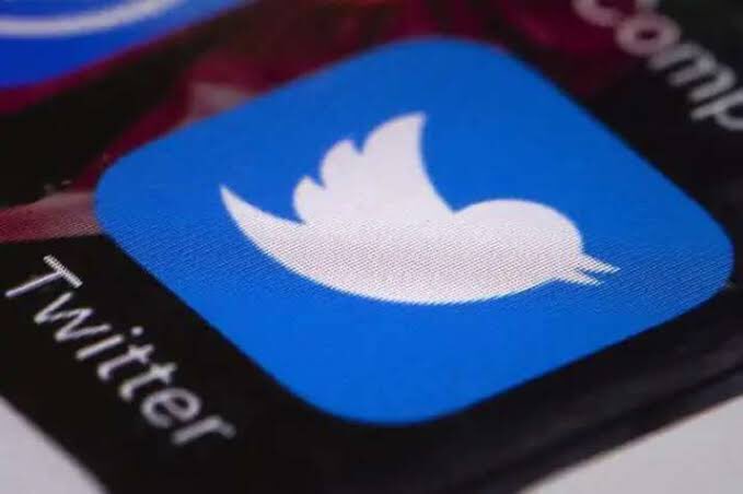 CaliphateTimes_'s tweet photo. JUST IN: FG Suspends Twitter Operations in Nigeria

READ MORE: https://t.co/SURlgXTTEu https://t.co/QkwGkrN46D