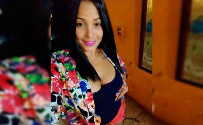 estendenciavzl's tweet photo. "El Callao" es tendencia porque Dorancelys del Valle Tocuyo Martínez (Mujer que denunció públicamente al alcalde de El Callao por corrupción) fue encontrada asesinada en el sector minero La Iguana de El Callao el lunes 1 de junio

Familiares piden que se investigue al alcalde https://t.co/4hA0fw4mTf