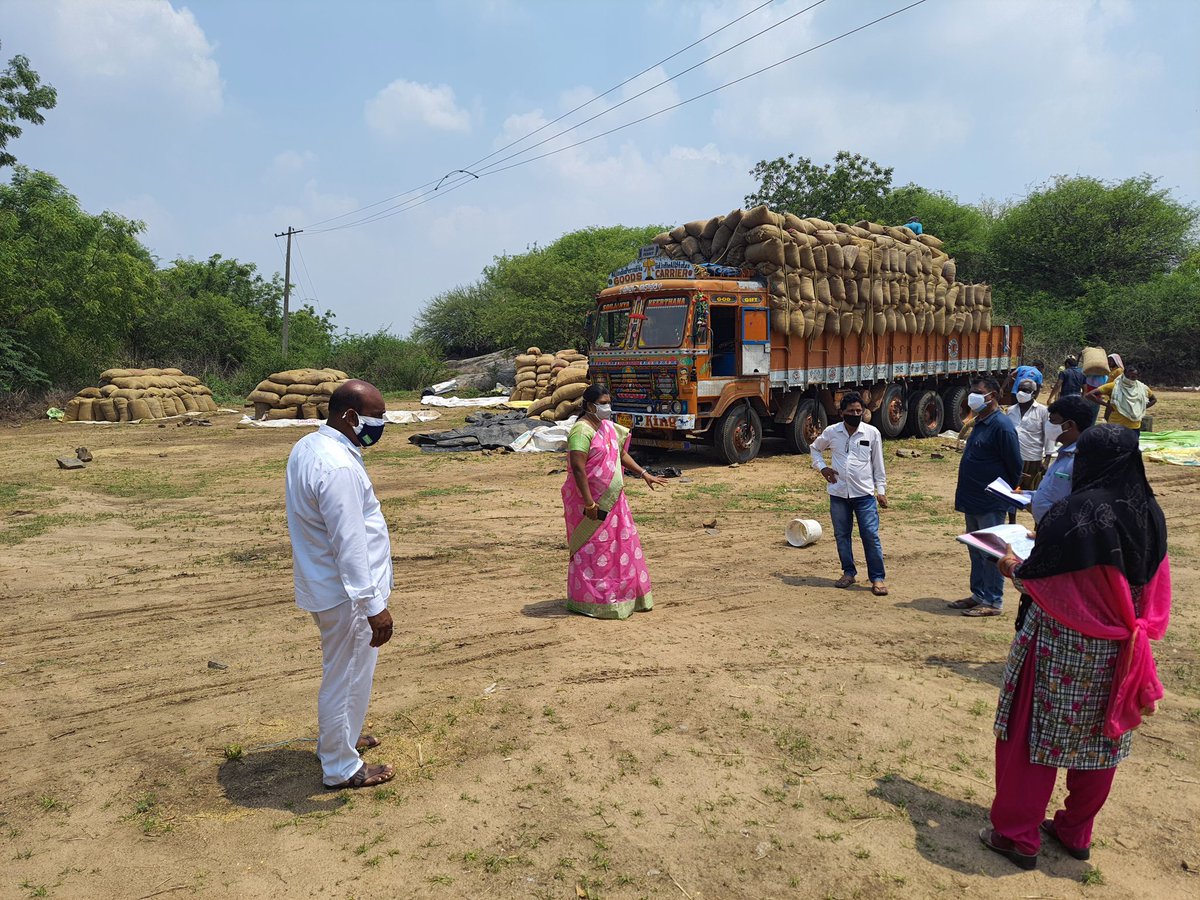 DrdoDrda's tweet photo. Visited paddy procurement centers at yadavalli,medepally,gokinapally,mudigonda gps mudigonda mandal https://t.co/ACcLD2zshu