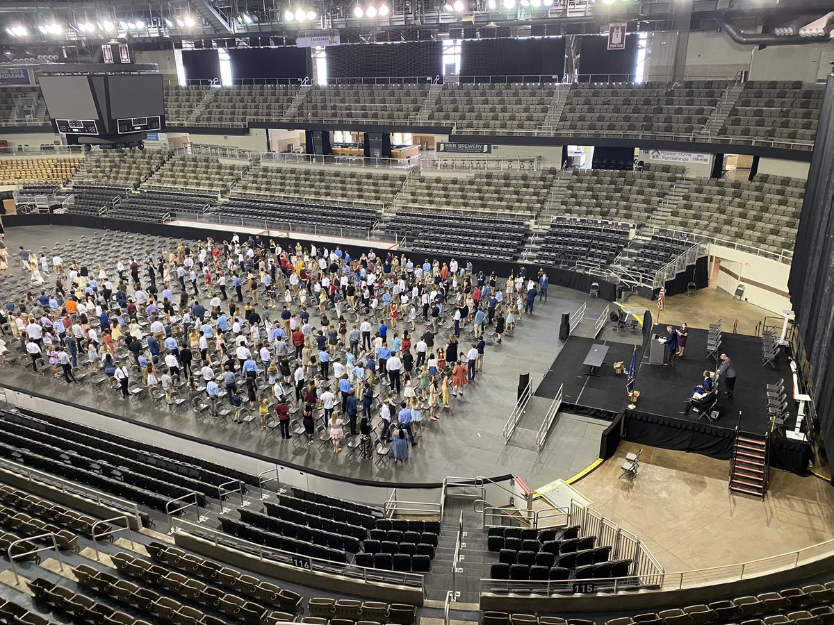 Hamilton Southeastern Schools (@hseschools) on Twitter photo We’re excited to wish the Class of 2021 off tomorrow. If you can’t make it, we’ll be livestreaming all 4 ceremonies on our YouTube channel. #TigersGrad21 #RoyalsGrad21 <a href="/UrbanJason/">Jason Urban</a> <a href="/HSEPrincipal/">HSE Principal</a> <a href="/AllenBourff/">Dr. Allen Bourff</a> We’re excited to wish the Class of 2021 off tomorrow. If you can’t make it, we’ll be livestreaming all 4 ceremonies on our YouTube channel. #TigersGrad21 #RoyalsGrad21 <a href="/UrbanJason/">Jason Urban</a> <a href="/HSEPrincipal/">HSE Principal</a> <a href="/AllenBourff/">Dr. Allen Bourff</a>