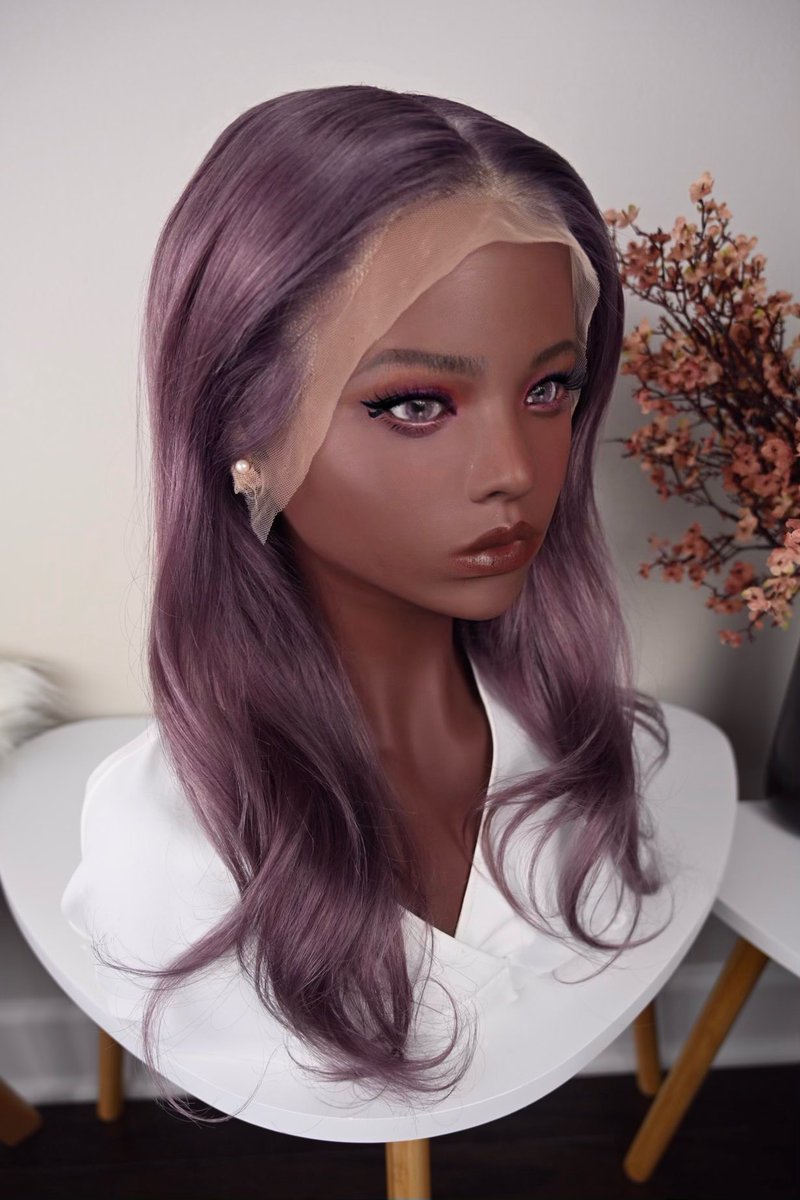 Aegyowigs's tweet photo. Many orders coming in for this luminous beauty. Featuring multiple dimensions of color: purple, rose gold, and dusty lavender depending upon the lighting. #humanhair #wig #blackcosplayer #blackfaeday #blackgirlsarekawaii #kawaiiblackgirls #lacefront #gyaru
 
퍼플 골드 PURPLE GOLD https://t.co/zldhAVWCaU