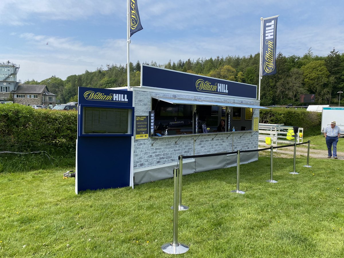 Last week we took our mobile units upto @Cartmelrace to be used as mobile betting kiosks providing an outdoor retail facility for William hill. #retail #retailsolutions #HorseRacing #branding