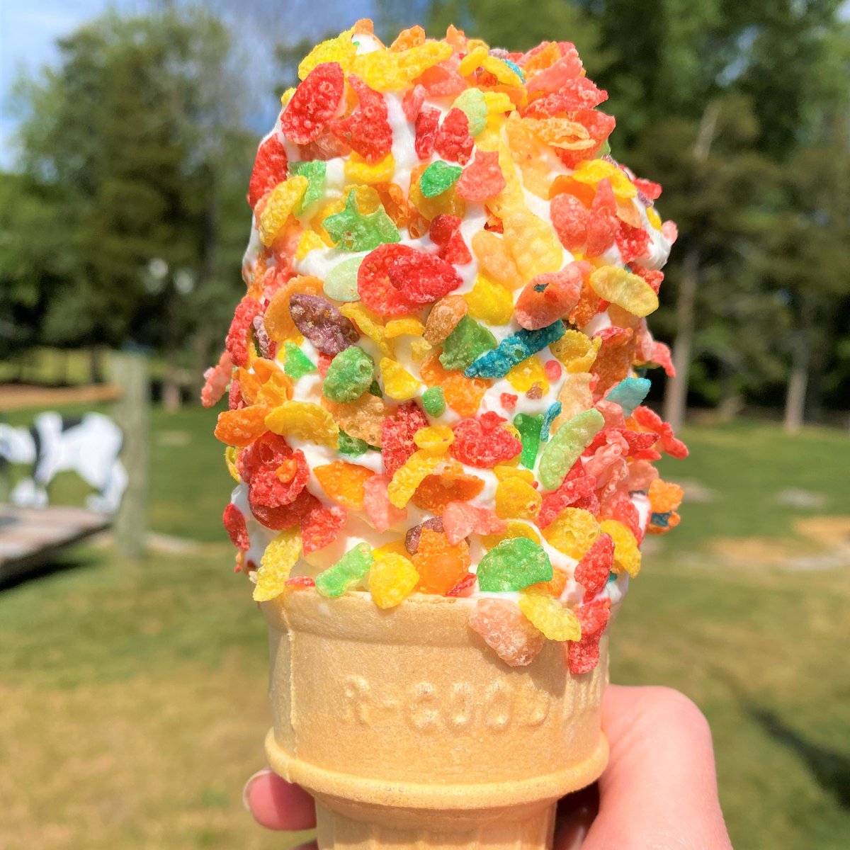 behold the might sword

#oursuperpower
#wefightevil
#fruitypebbles