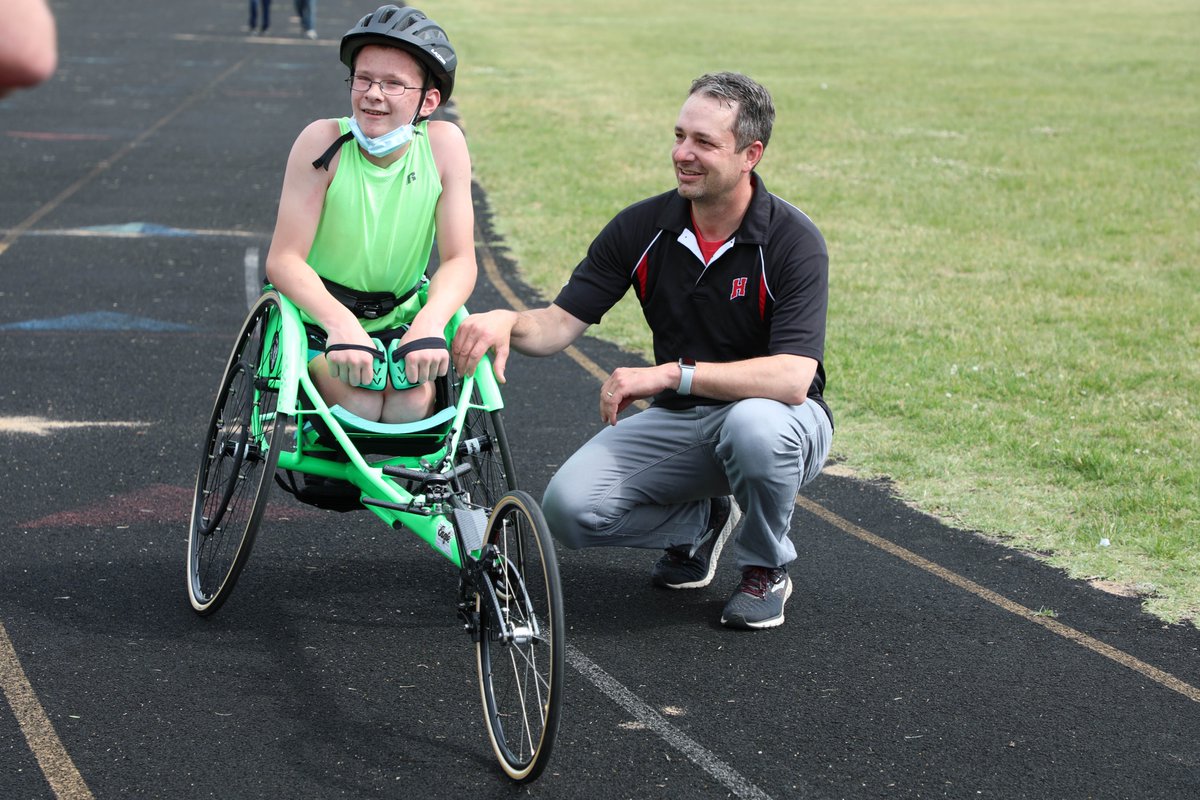 hpsProud's tweet photo. Check out Jordan and his new wheels... Partnerships at Holland Middle School are opening a world of opportunity for this great kid! #HPSProud #RightForMe Read more: https://t.co/zQ3EugE46D https://t.co/x72J2d948C