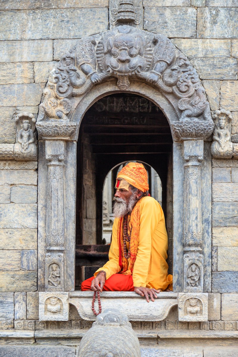 ▎Today's picture: June 6【#Nepal 🇳🇵】 

Description: Shadhu sitting inside Pandra Shivalaya in Pasupatinath Temple.

See: en.wikipedia.org/wiki/Pashupati…

#WikipediaAsianMonth #WikiAsianMonth #Wikipedia #Picture #Asia