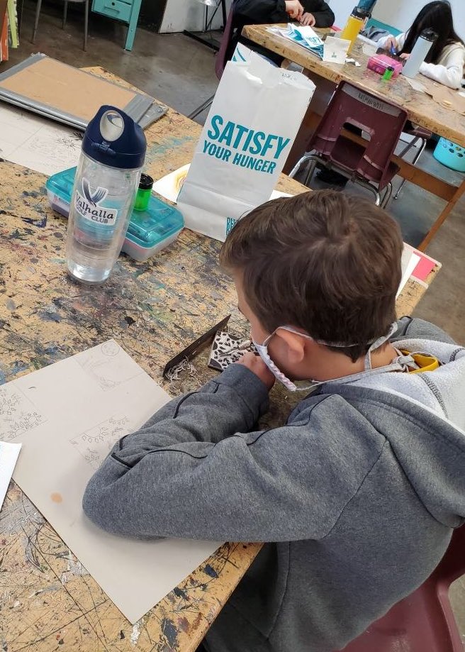 mrs_kaiman's tweet photo. What a great week at the @BHSBRUINS summer art workshops! Drawing and printmaking was a huge success! @Bruin_Principal @MrsAerne @Forrester_Arts @bruinsphoto https://t.co/MStsYobiV8