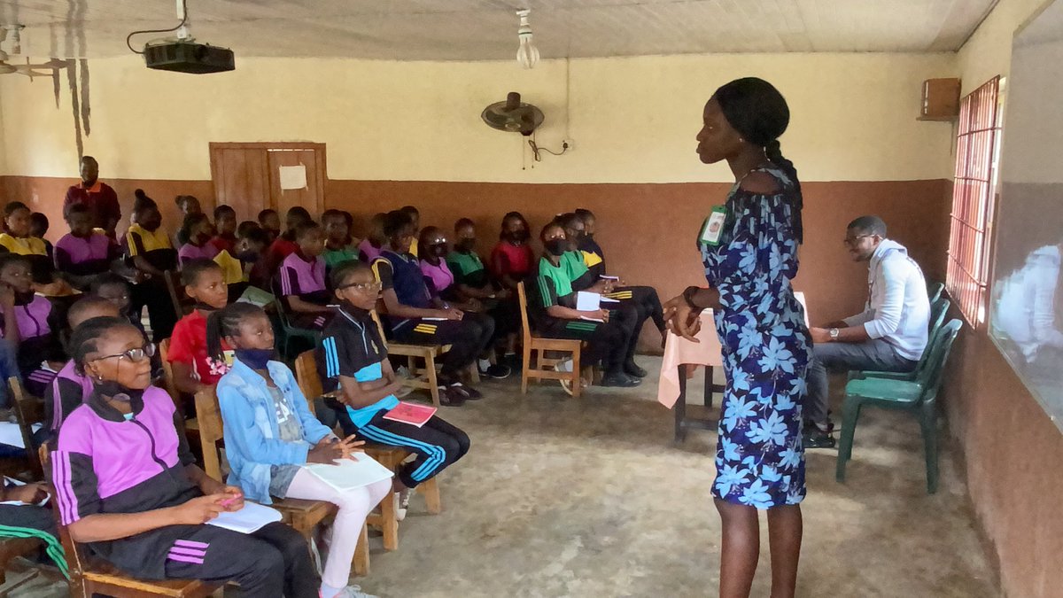 ASEF_ng's tweet photo. #photospeaks

Earlier today, the team was at Mount Rose High School, Ibadan to inaugurate and kickstart our School Agric Clubs Initiative. 

Our School Agric Clubs Initiative also involves a toolkit developed by our team of agricultural experts. This toolkit  involves...1/ https://t.co/AOqHULdd6h