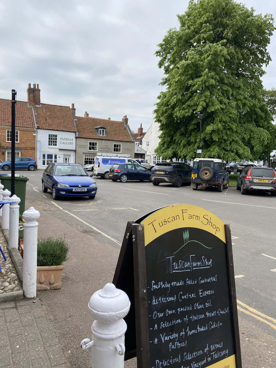 Jane_L_Edwards's tweet photo. Such a lovely week in #northnorfolk. Crazy busy but we managed to avoid most of the crowds. So nice to escape.
#burnhammarket #brancaster #crabshack #no29burnhammarket #sowerbysholidaycottages #mabels #hostearms https://t.co/3vKbLPTynO