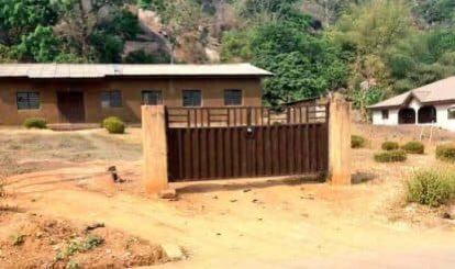 leetowcare_s's tweet photo. @IAmENISA Federal government banning Twitter in Nigeria 😂😂 https://t.co/Yi5iU8lh9b
