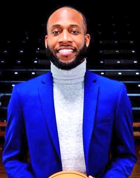 LGHS_Athletics's tweet photo. Locust Grove High School would like to welcome our new head girls' basketball coach @Coach_Johnson_2  Please help us welcome him to the Wildcat family! https://t.co/R1cLPbn0Le