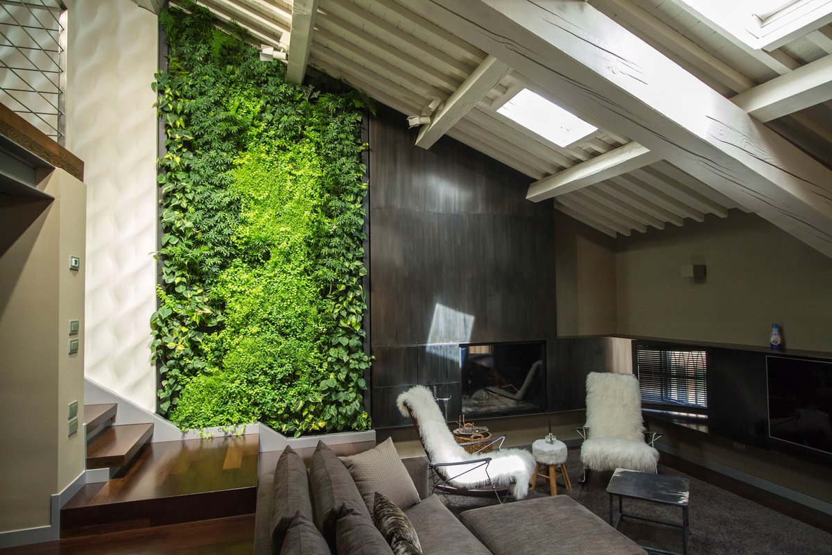 ¿Quieres vivir en conexión con la naturaleza?🌿
Traslada su esencia a tu casa con motivos verdes, plantas, maderas nobles o tejidos sostenibles.
.
ℹ️Para más información consulte nuestra página web
👉 verdtical.com
👉 verdticalmagazine.com
.
📷 VICENZA - Sundar Italia