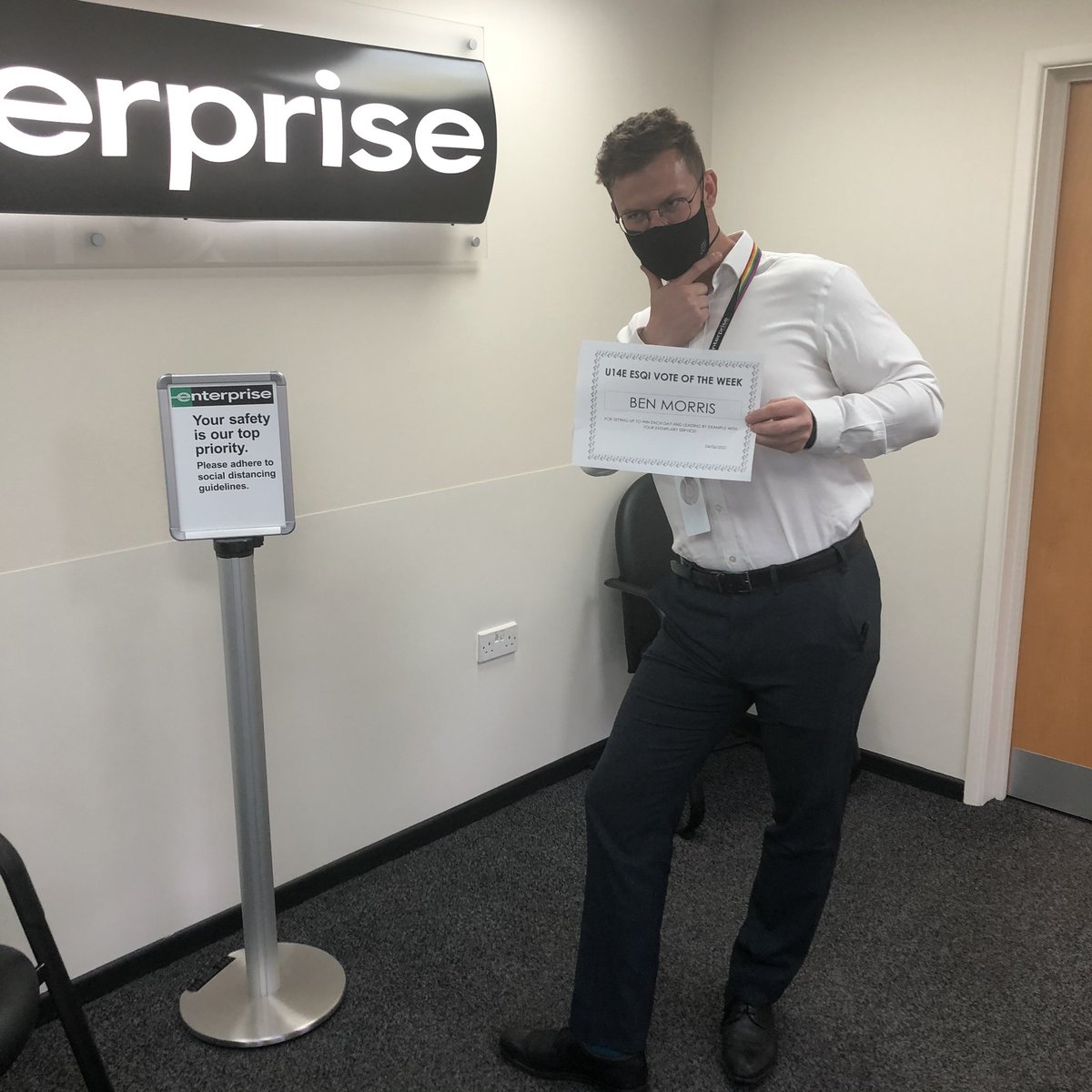 RobertHallERAC's tweet photo. Our very own Big Ben @Benjamin181294 wins this weeks service vote! Fantastic work mate, brilliant to see you leading my example as usual. 👏🏼👌🏻👍🏼

@Lamin_ERAC @AEKLHR @arlovelock https://t.co/tLQiVRDqO4