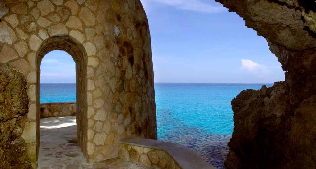 TheCavesHotel's tweet photo. The 'romance factor' is never ending at The Caves, whether it is a private dinner in one of the caves, or just enjoying a cocktail in a very unique spot like this π΄π―π²
#RomanceFactor #TheCaves #Negril #Vacation #Reawakenyourspirit #Jamaica https://t.co/emSPcQbLJK