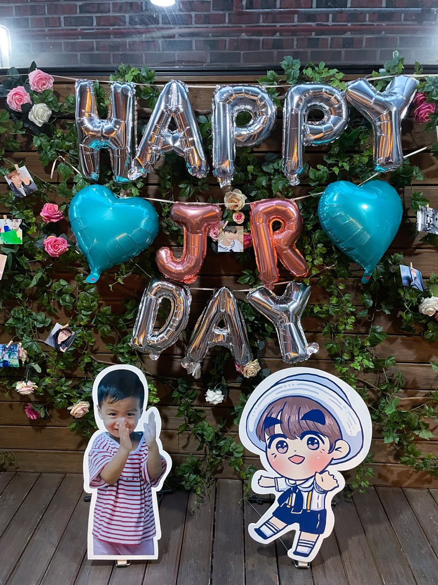 oursummer1995's tweet photo. 🎉 𝐇𝐀𝐏𝐏𝐘 𝐉𝐑 𝐃𝐀𝐘

𝟎𝟔.𝟎𝟓. ~ 𝟎𝟔.𝟎𝟖. 
𝐂𝐀𝐅𝐄 𝐁𝐀𝐌𝐁𝐈

오늘부터 만나요💓

#여름의_문턱에서_종현이에게
#OUR_PERFECT_SUMMER_JR
#김종현 #JR #뉴이스트   
#NUEST https://t.co/3AfPdGHTxz