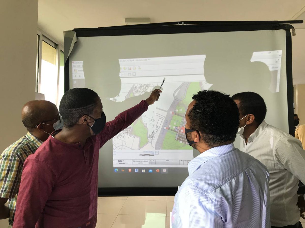 HelawiSewnet's tweet photo. The project architect is BIGAR BUILDERS AND DEVELOPERS in collaboration with an international firm specialized in hospital design. @AddisConPermit commends #BIGAR for presenting and facilitating a public discussion on their work at such a high level professional gathering. https://t.co/G55pSLblwt