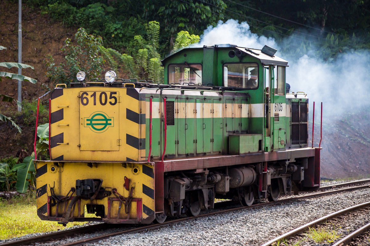 ▎Today's picture: June 7【#Malaysia 🇲🇾】 

Description: Saliwangan, Sabah: Diesel lokomotive 6105 of Sabah State Railway.

See: en.wikipedia.org/wiki/Western_S…

#WikipediaAsianMonth #WikiAsianMonth #Wikipedia #Picture #Asia